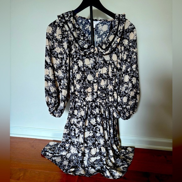 LC Lauren Conrad Dresses & Skirts - LC Lauren Conrad Floral Black Ivory Dress NWT Small‎